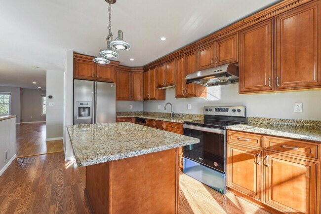 Foto del edificio - 155 Northfield Rd