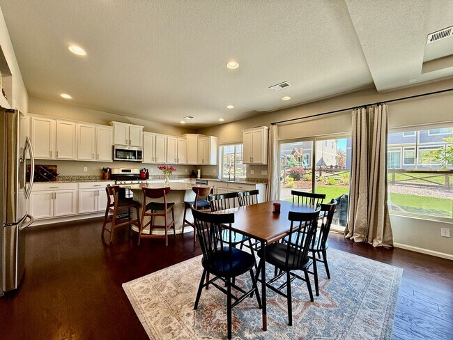 Building Photo - Stunning 3-Bed, 2.5-Bath Home in Banning Lewis Ranch