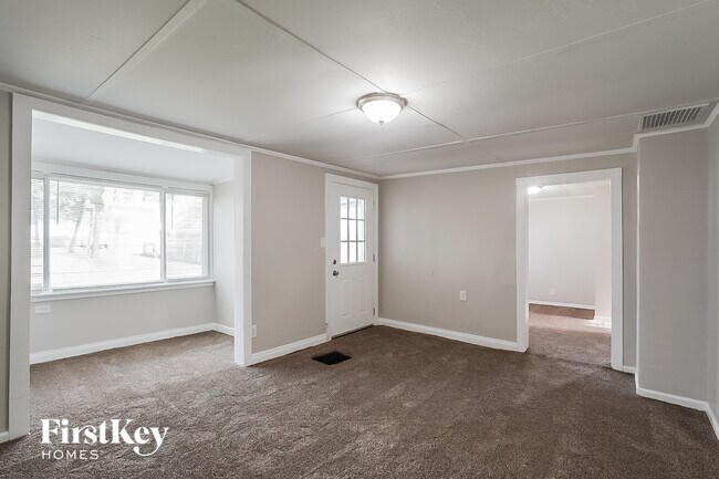 Foto del edificio - 113 N Metropolitan Ave