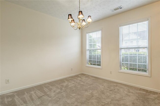 Building Photo - 3044 Kentmere Dr
