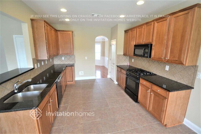 Building Photo - 825 Kaitlyn Dr