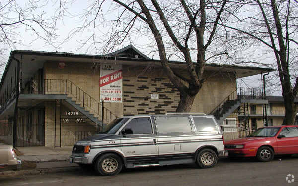 Building Photo - Vail Apartments