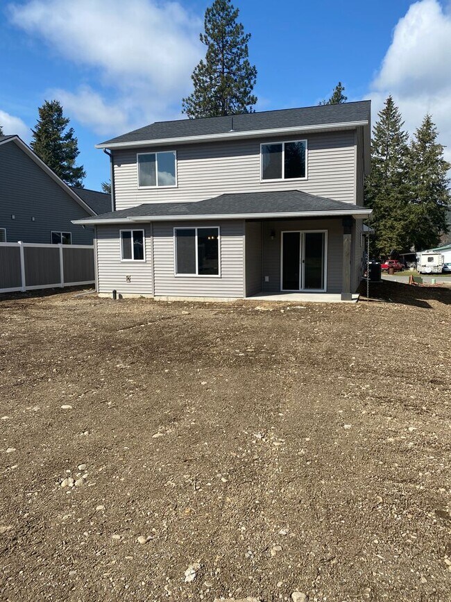 Building Photo - New home on 8th Avenue in Spirit Lake