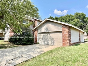 Building Photo - 8131 E 65th Pl