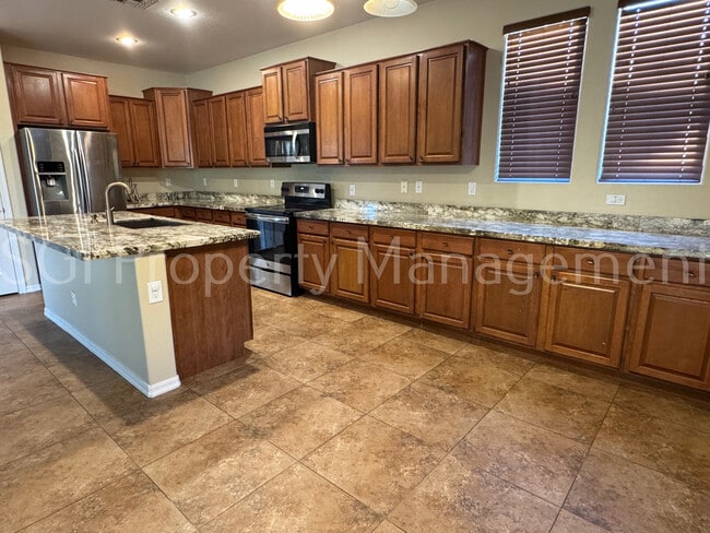 Building Photo - 453 E Cactus Wren Dr