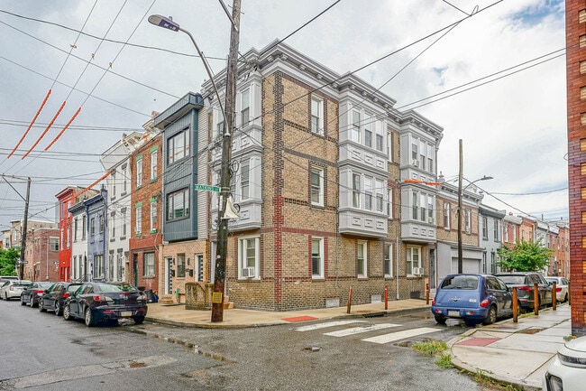 Building Photo - 1714 S 4th St