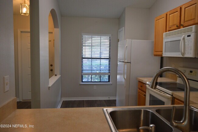 Building Photo - 719 Ginger Mill Dr