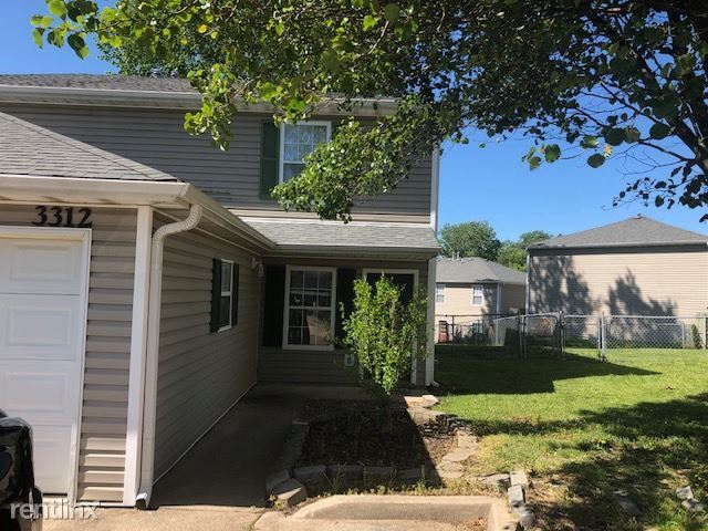 Primary Photo - 3 br, 1.5 bath Condo - 128 Albany Dr