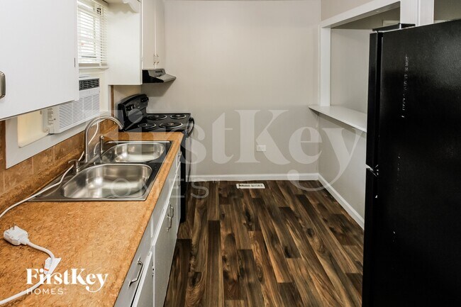 Foto del edificio - 709 NE 45th St