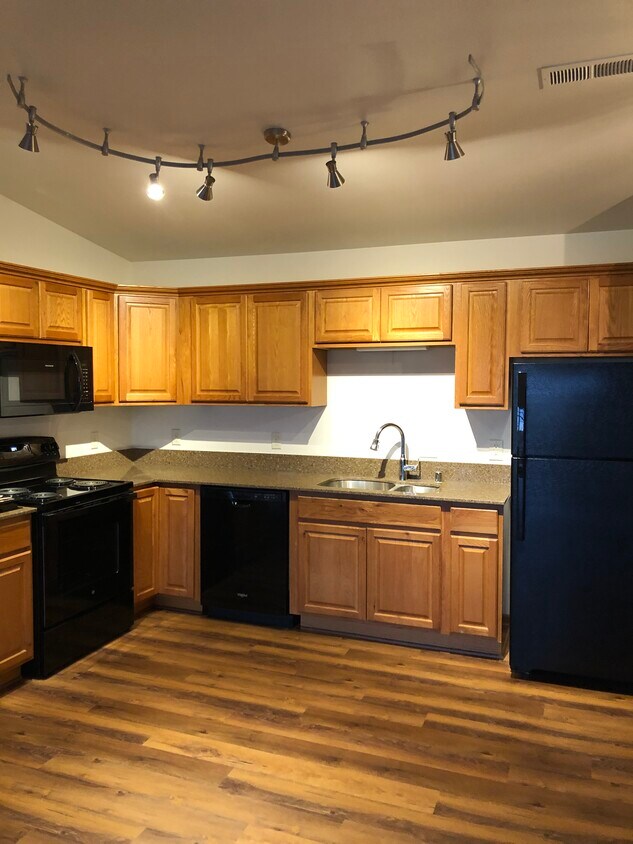 Kitchen - 1474 30th Ave