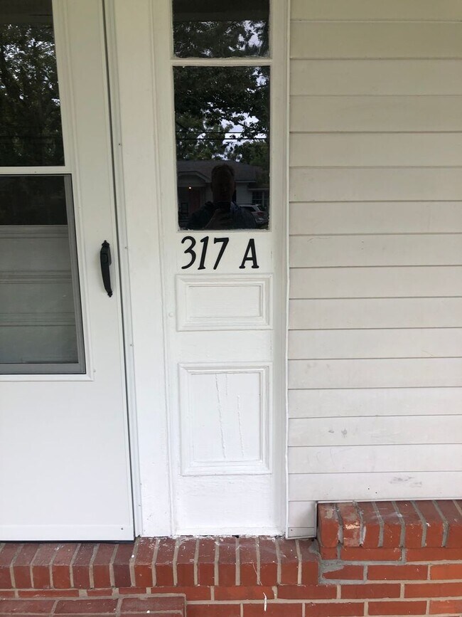 Foto del edificio - 317 S Maple Ave