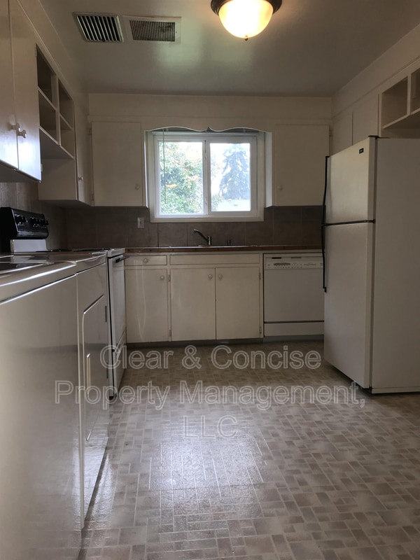 Photo - 715 Leigh St Apartment