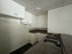 Building Photo - 9010 Tobias Ave
