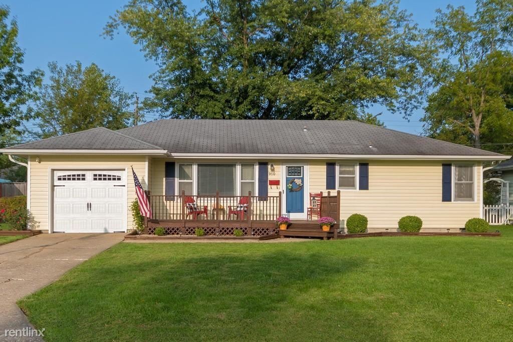 Primary Photo - 3 br, 1 bath House - 910 Robinhood Road