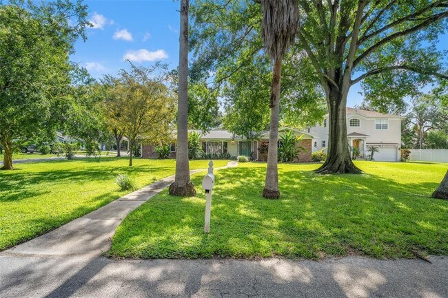 Foto del edificio - 2725 N Myrtle Ave