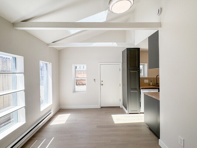 Foto del edificio - 2070 1/2 S Gilpin St