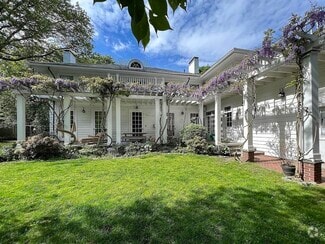 Building Photo - 57 Hedge Rd