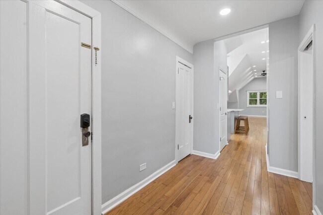 Foto del edificio - 4928 W Eddy St