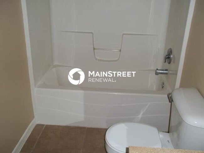 Building Photo - 3 Bedroom Pet-Friendly Home in LEHIGH ACRE...