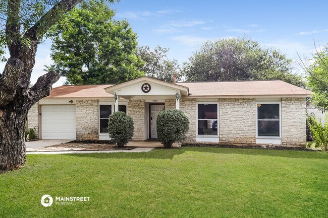 Building Photo - 5930 Cliff Trail Dr