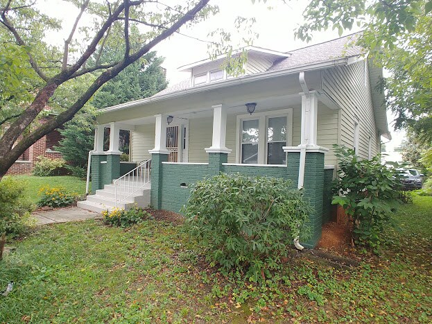 Foto principal - 2078 E 5th Ave
