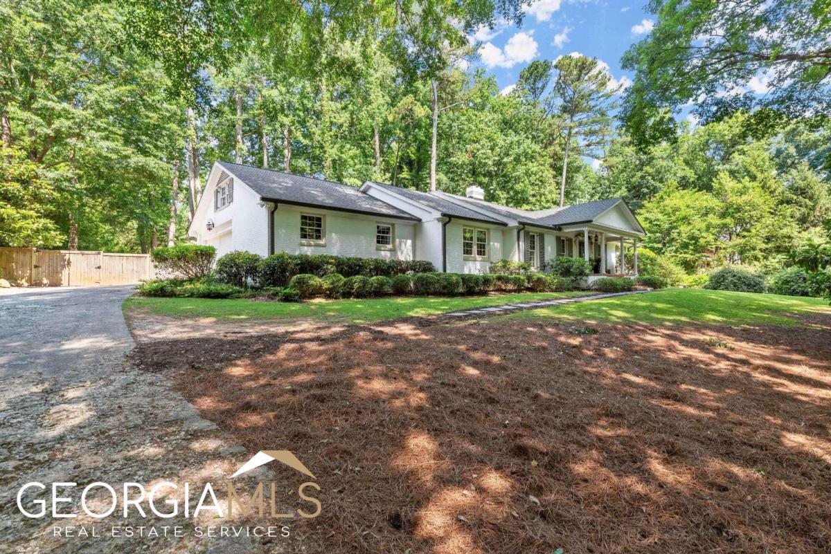 Primary Photo - 5680 Lake Forrest Dr NW