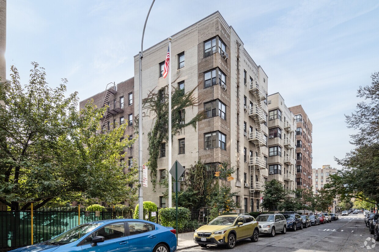 265273 Cabrini Blvd, New York, NY 10040 Apartments at 265273