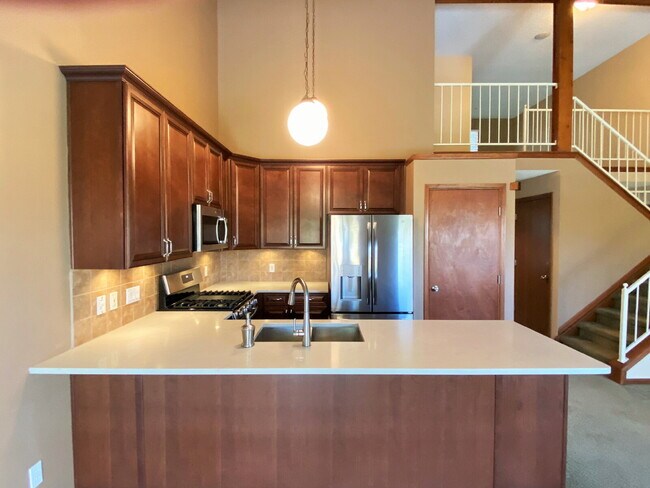 Foto del edificio - Wonderful 2 Bedroom and Loft on Large Lot and Backs to Open Space!