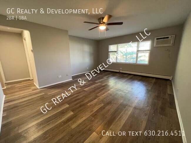 Building Photo - ***LARGE UPDATED 2 BEDROOM / HEAT INCL / T...