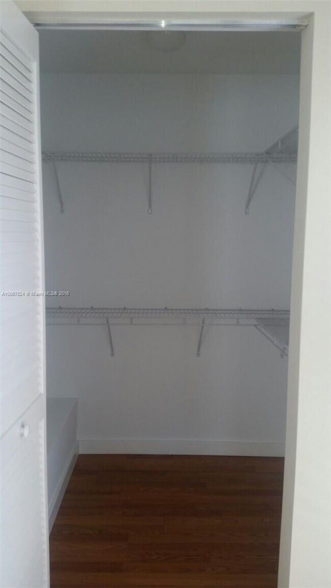 Foto del edificio - 18429 NE 28th Ave