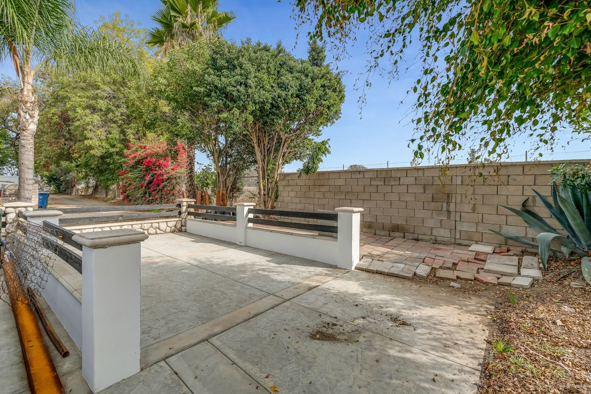 Building Photo - 9954 La Docena Ln