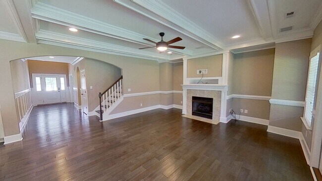 Foto del edificio - Custom 4 BD/2.5 BA Home with Community Pool, Water Access and Day Dock!