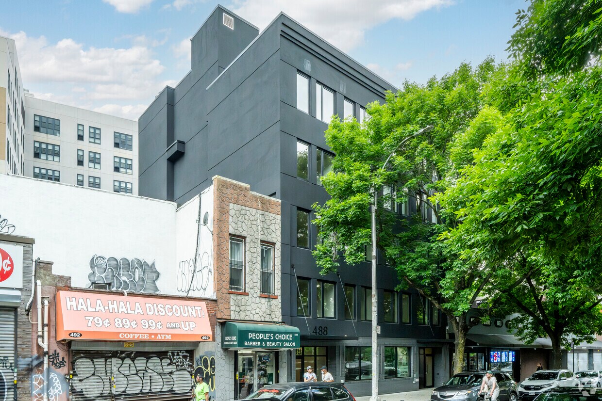 Primary Photo - 488 Marcus Garvey Blvd
