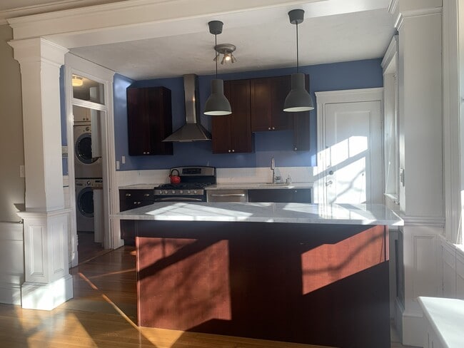 Building Photo - 36 Dwight St