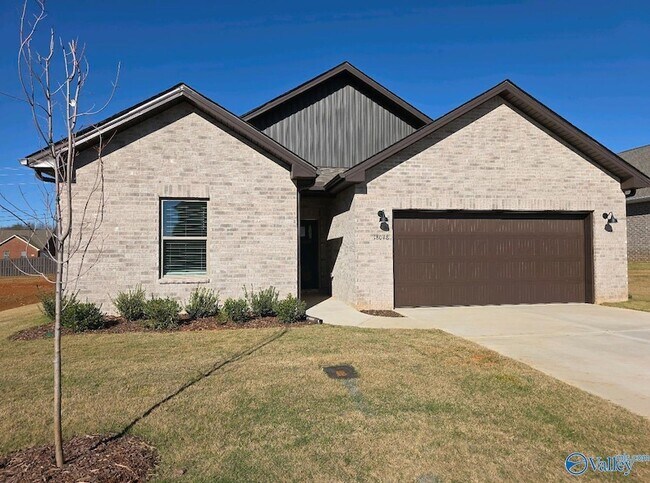 Foto del edificio - 18048 Longleaf Dr