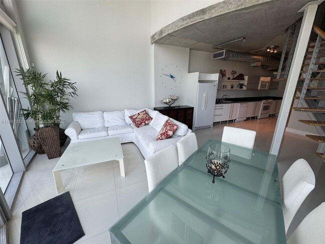 Foto del edificio - 690 SW 1st Ct