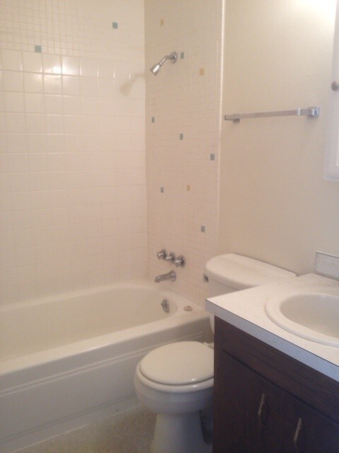 Building Photo - 1405 Coffman St