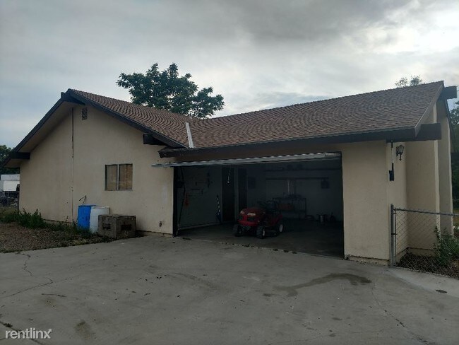 Foto del edificio - 3 br, 2 bath House - 13245 Ave 232 A Unit A