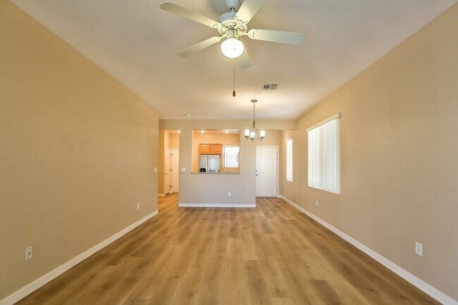 Building Photo - 2560 Serene Moon Dr - Gorgeous Clark Floor...
