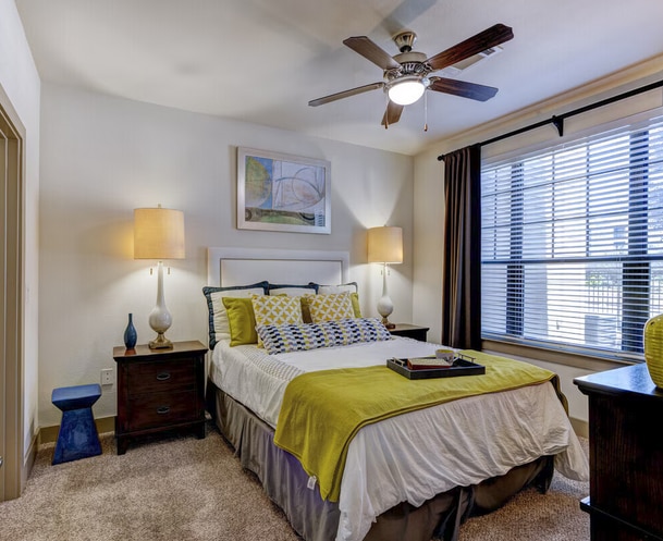 Photo - 2511 Greenhouse-72.104