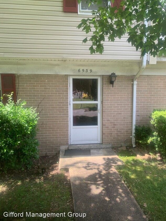 3 br, 2.5 bath House 6539 Stoney Point S... House Rental in Norfolk