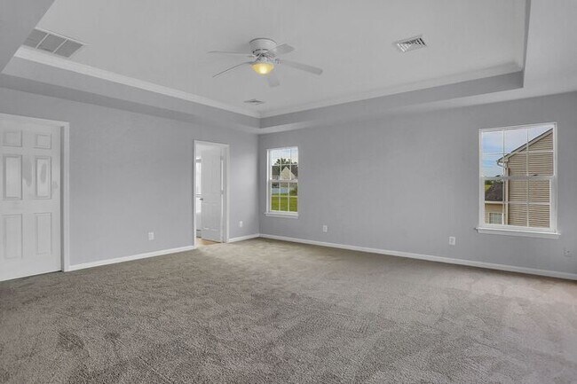 Building Photo - Gorgeous 5 BR House in Dover School District