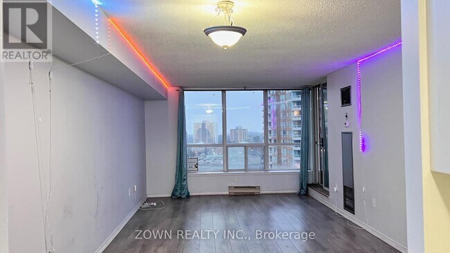 Photo du bâtiment - 430-1430 McLevin Ave