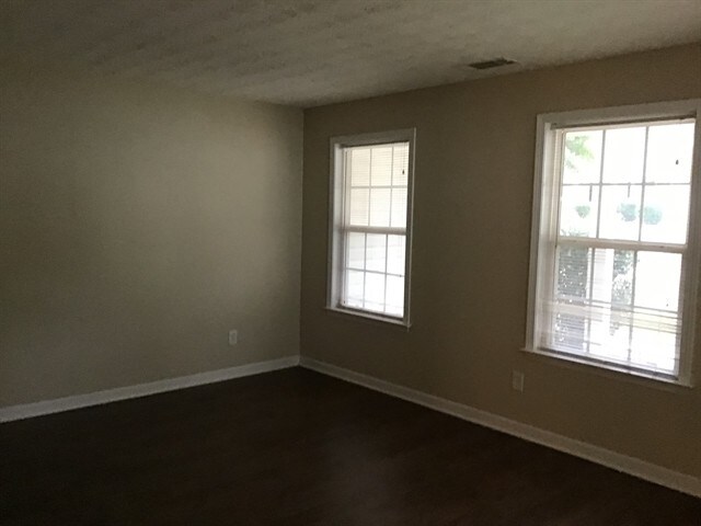 Building Photo - 3800 Bogan Mill Road