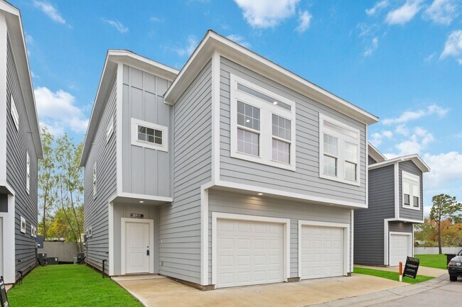 Foto del edificio - 18831 Luminescent Ln