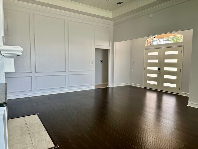 Foto del edificio - 1301 Royal Palm Ln
