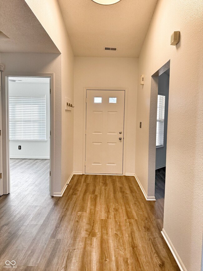 Building Photo - 776 Alvey Ct