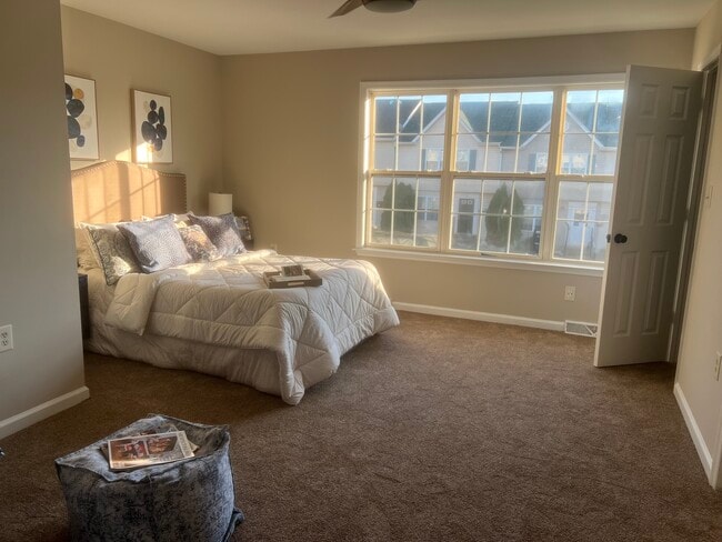 Building Photo - 138 Georgetown Sq