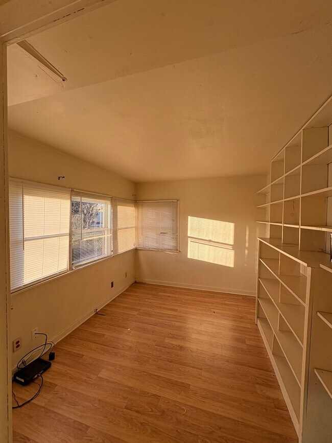 Foto del edificio - California St