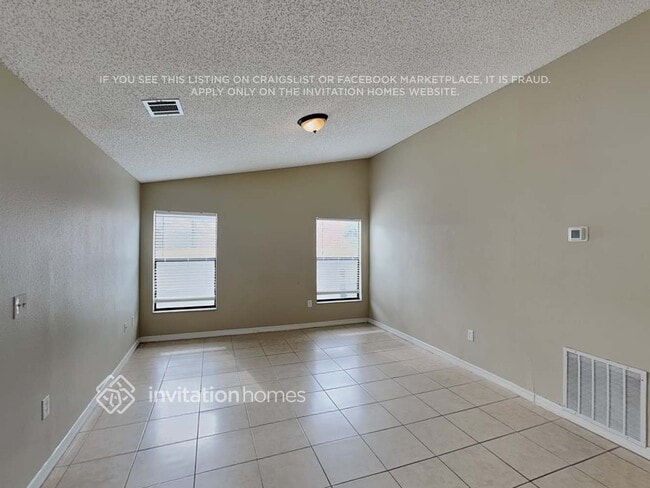 Foto del edificio - 138 Barrington Dr